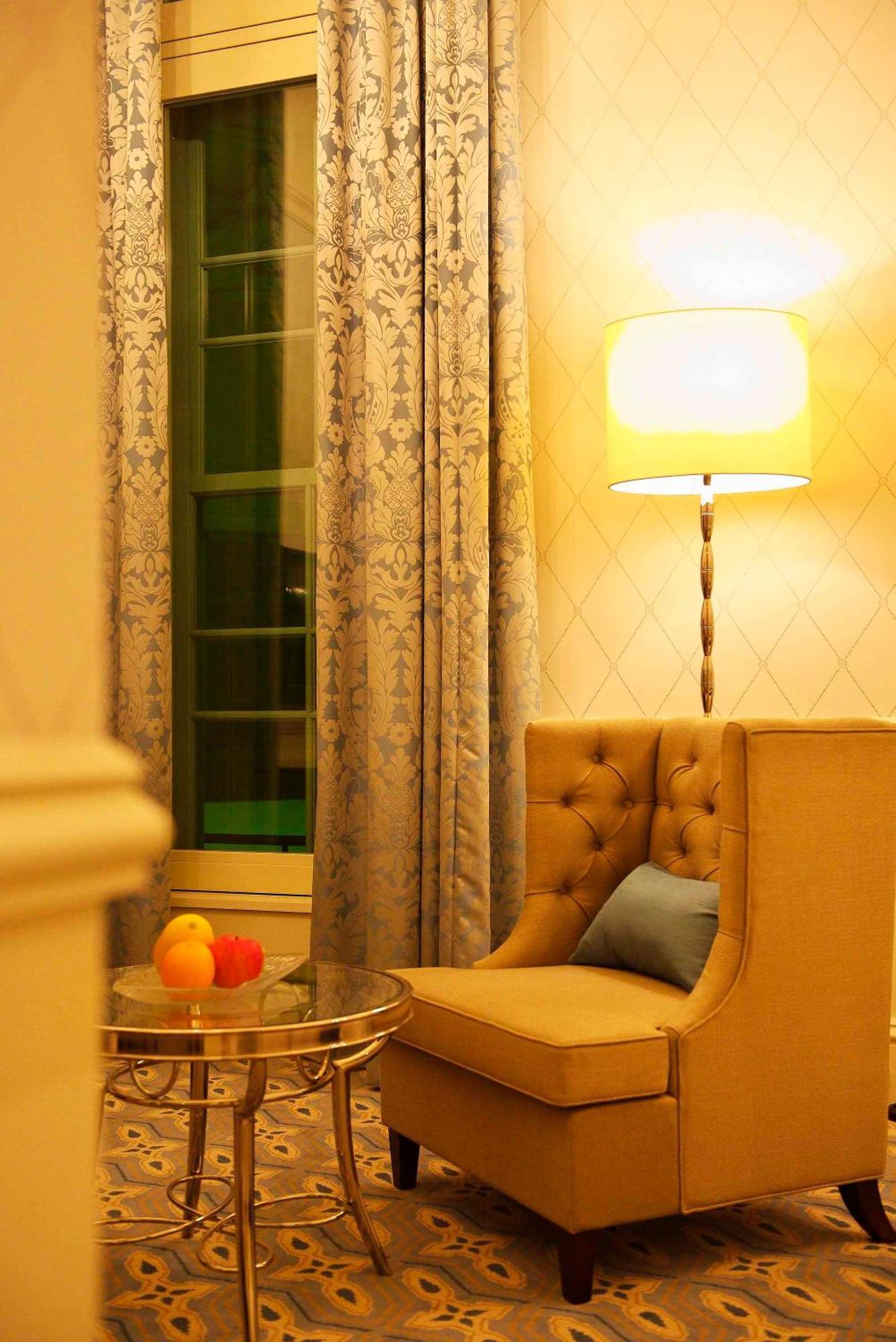 The Tokyo Station Hotel Exteriér fotografie A room at the hotel